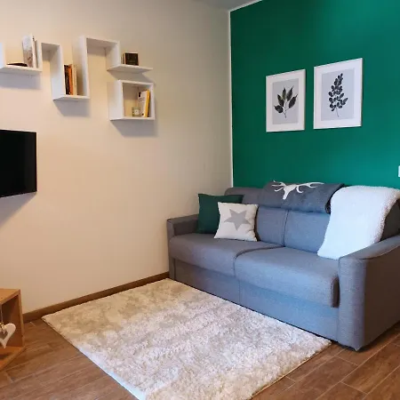 Apartment Grazioso Trilocale Con Ampia Terrazza *
